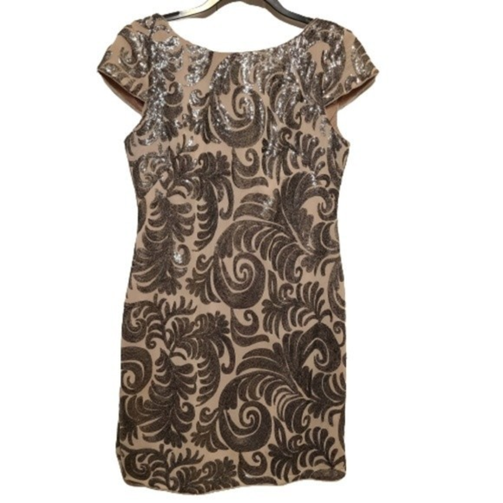 Adrianna Papell Silver Cap Sleeve Cocktail Dress Women's Size‎ 10